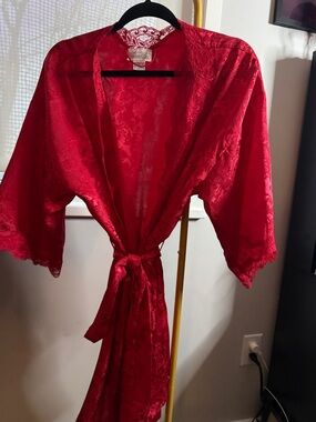 Versailles Kimono (loungewear)